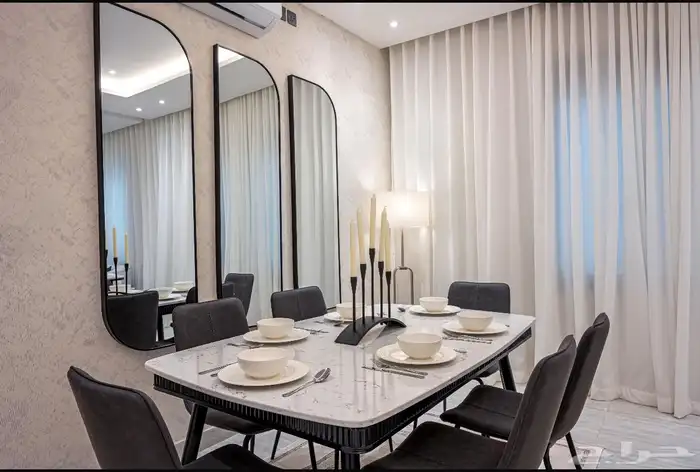 للايجار شقة مفروشة فاخرة وراقيه بالقرب من البوليفارد 16