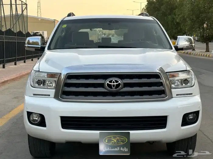 تويوتا اسكويا موديل 2011 سعودي بدون دبل 6