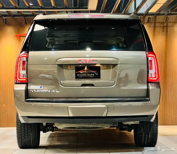 يوكن 2015 فل كامل SLT طويل سعودي ( بحاله ممتازه) 4