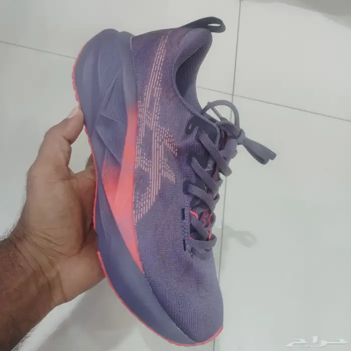 شوزات بروكس جلسرين ماكس  اون كلاود   اديداس  ديور 20