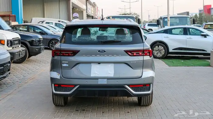 فورد تيريتوري تيتانيوم بلس موديل 2025 10