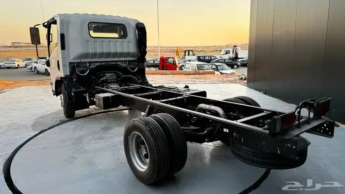 ايسوزو دينا 4 طن 2024 لدى شركة عبدالمجيد الخضر 3