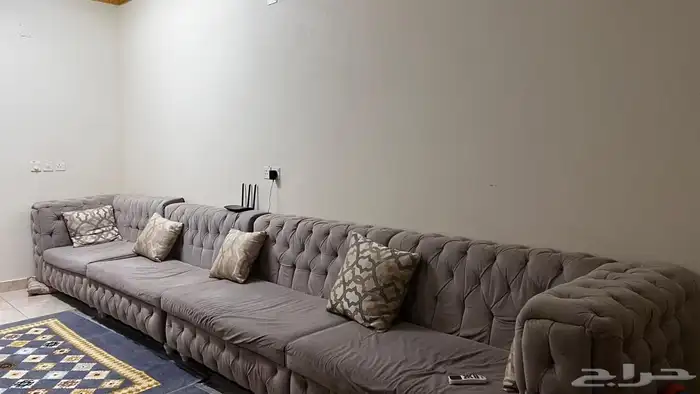 كنب بيج غامق للبيع خمس قطع 0