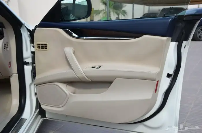 2014 Maserati Quattroporte GTS 5