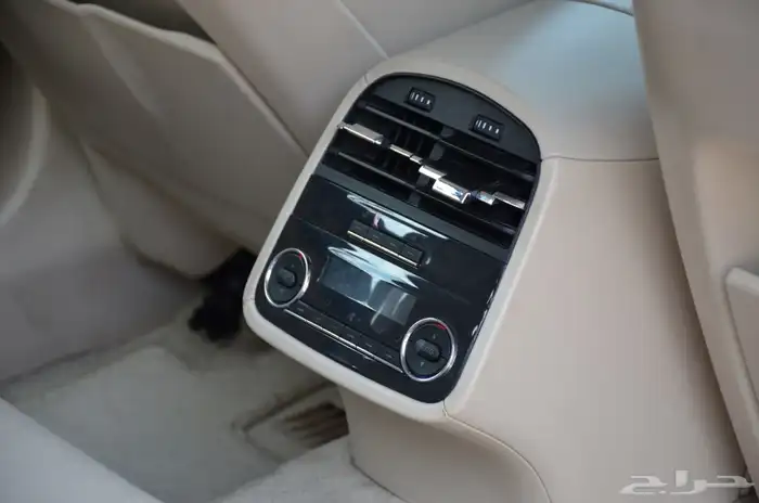 2014 Maserati Quattroporte GTS 12