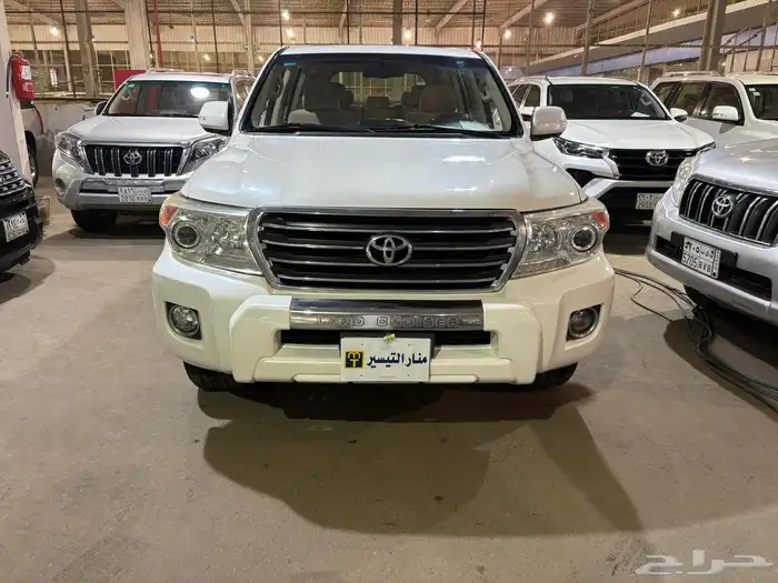 تويوتا لاندكروزر 2014 3