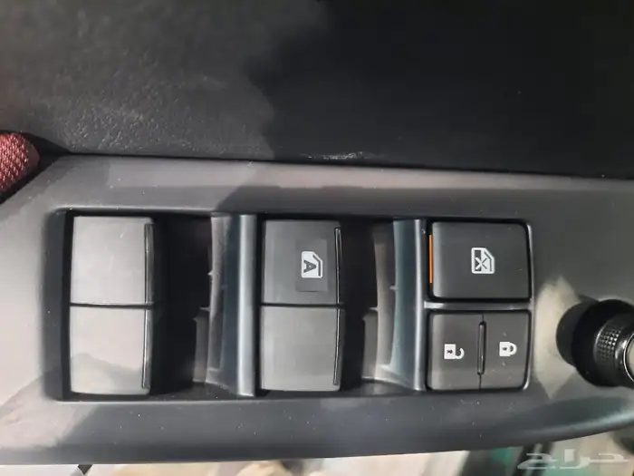 هايلوكس دبل بريمي 2025 ديزل 2.4 قير عادي نظام 50-50 10