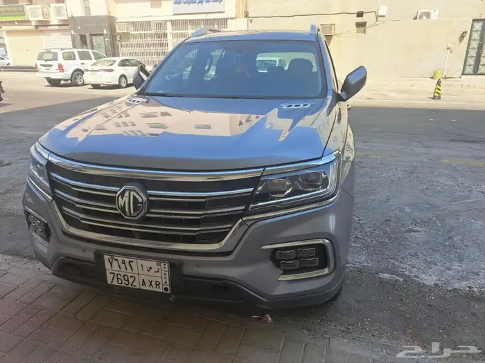 للبيع بالتنازل   MG RX8 موديل 2023 11