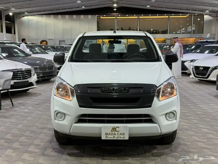 ايسوزو - ديماكس - 2025 - ديزل - ممشى قليل ( بحالة الوكاله ) 2