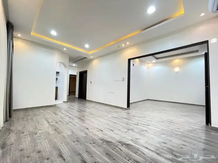 للبيع وحدة ارضية بموقع مميز في حي سلطانة ببريدة 8