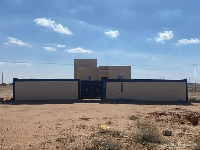 دور ارضي بناء شخصي. حي الجامعه 4