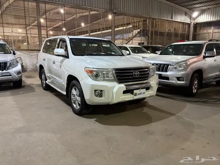 تويوتا لاندكروزر 2014 1