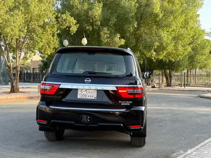 نيسان باترول موديل 2023 19