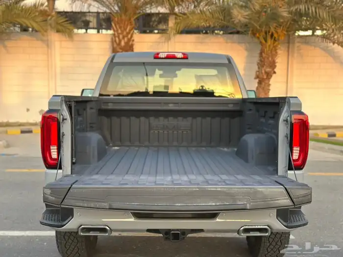 جي ام سي سييرا 2025 AT4 شبه جديد 15