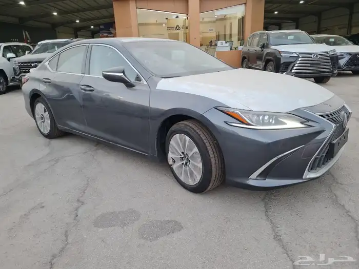 لكزس ES 300h هايبرد 2