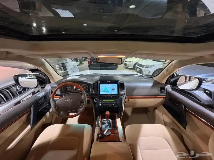 تويوتا لاندكروزر 2014 11