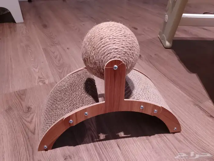 خداشة قطط استعمال نظيف للبيع 1