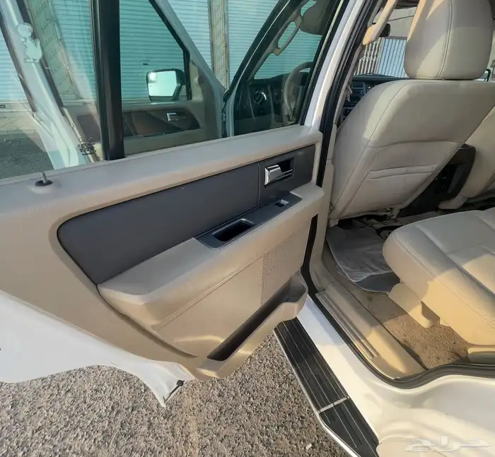 اكسبيديشن ابيض 2013 7