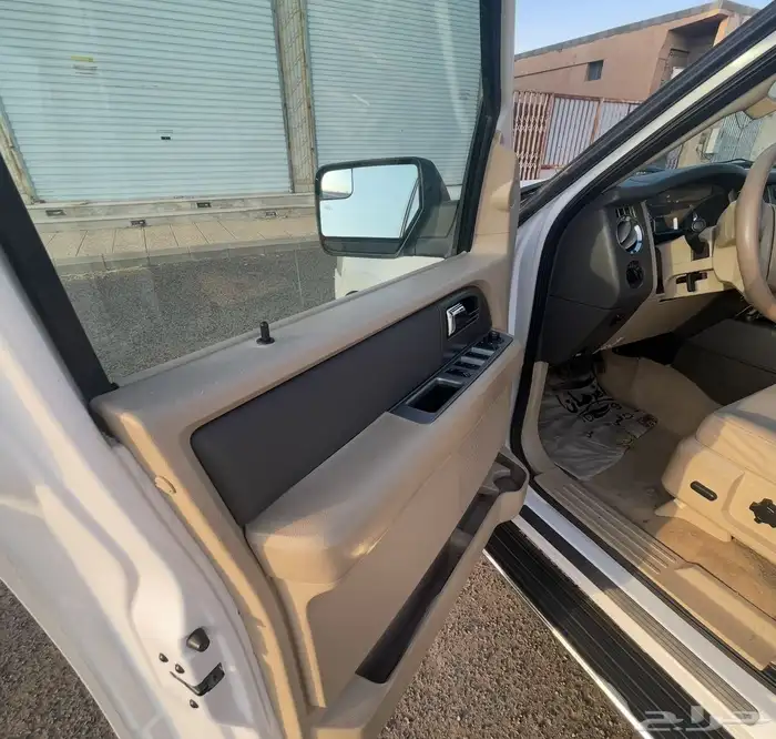 اكسبيديشن ابيض 2013 10