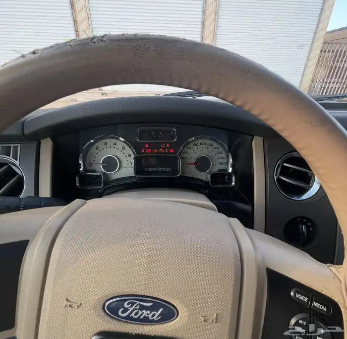 اكسبيديشن ابيض 2013 11