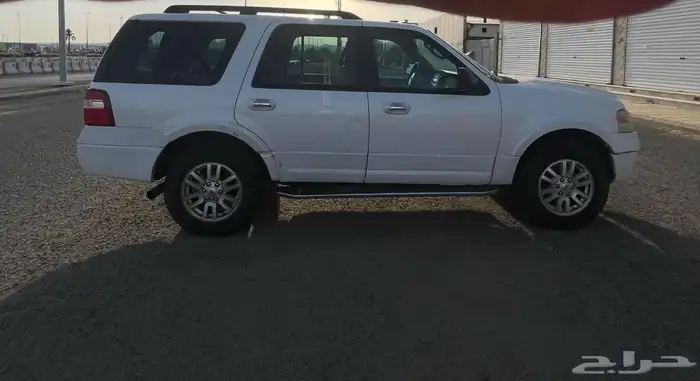 اكسبيديشن ابيض 2013 1