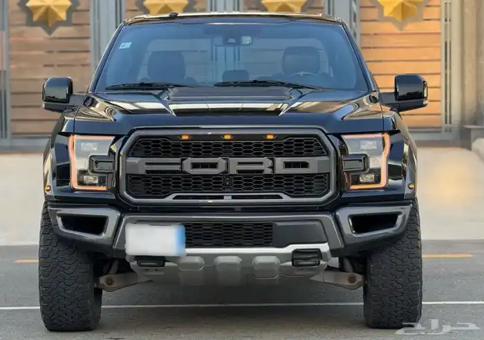 فورد F-150 رابتر 8