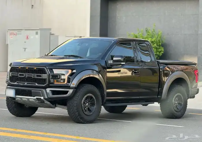 فورد F-150 رابتر 9