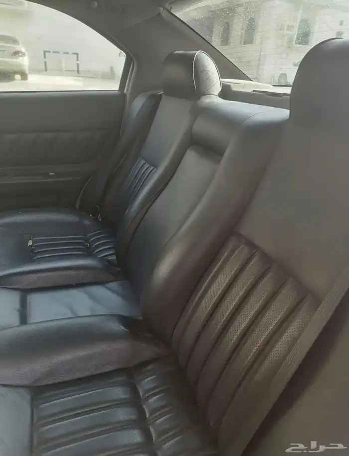 الفاروميو 2000 مخزن 6