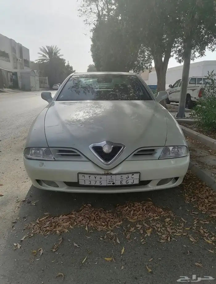 الفاروميو 2000 مخزن 0