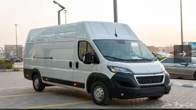 بيجو بوكسر 2024 سقف مرتفع   للإيجار الشهري فقط 5 000 ريال 0