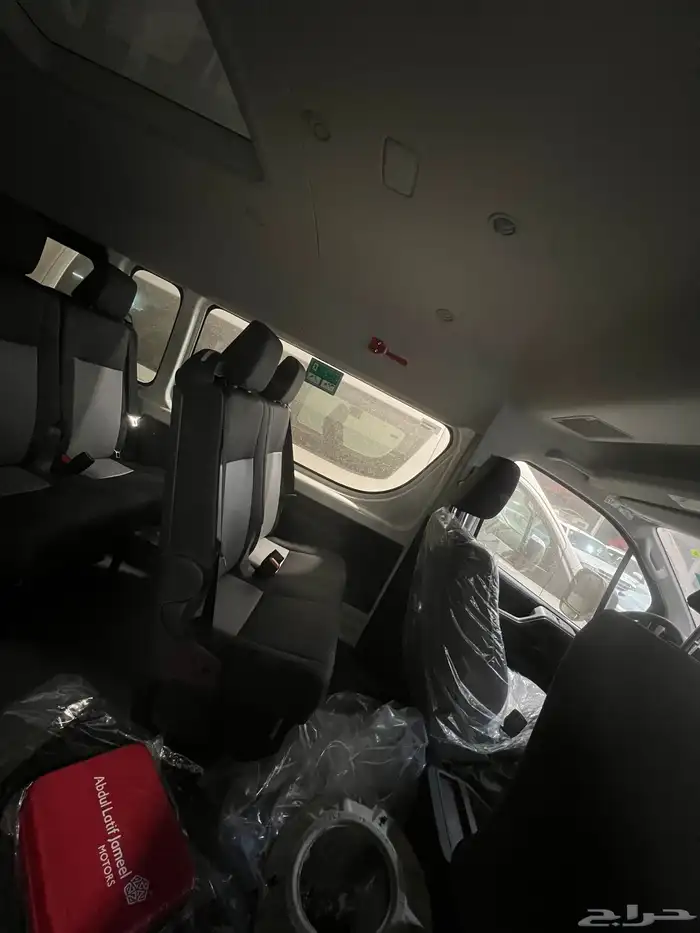 تويوتا هايس بضاعه وركاب ديزل اوتوماتيك وعادي 2