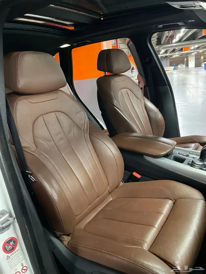 2015 بي ام دبليو X5 نظيفة جدا 20