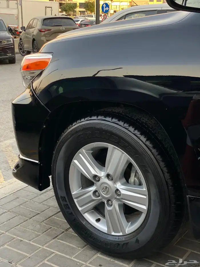 2013 VXR 5.7 Black 14