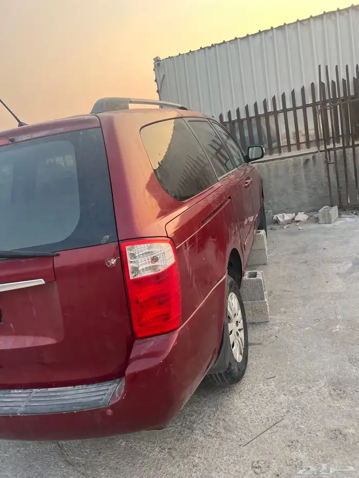 كيا كرنفال 2011 تشليح قطع غيار 0