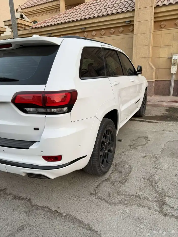 جيب جراند شيروكي 2021 بلاك اديشن S 2