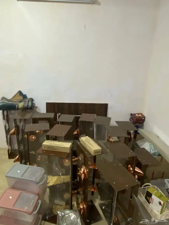 صنابير وطاولات عرض مكسرات 1