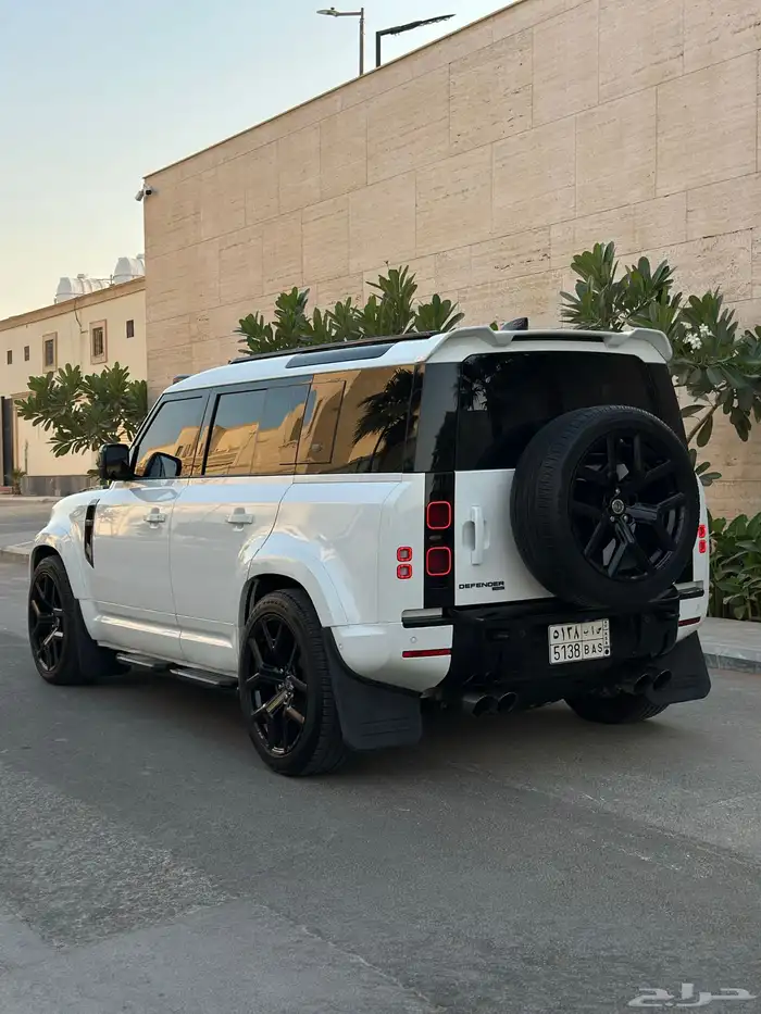 ديفندر HSE 2021 اوربن 24