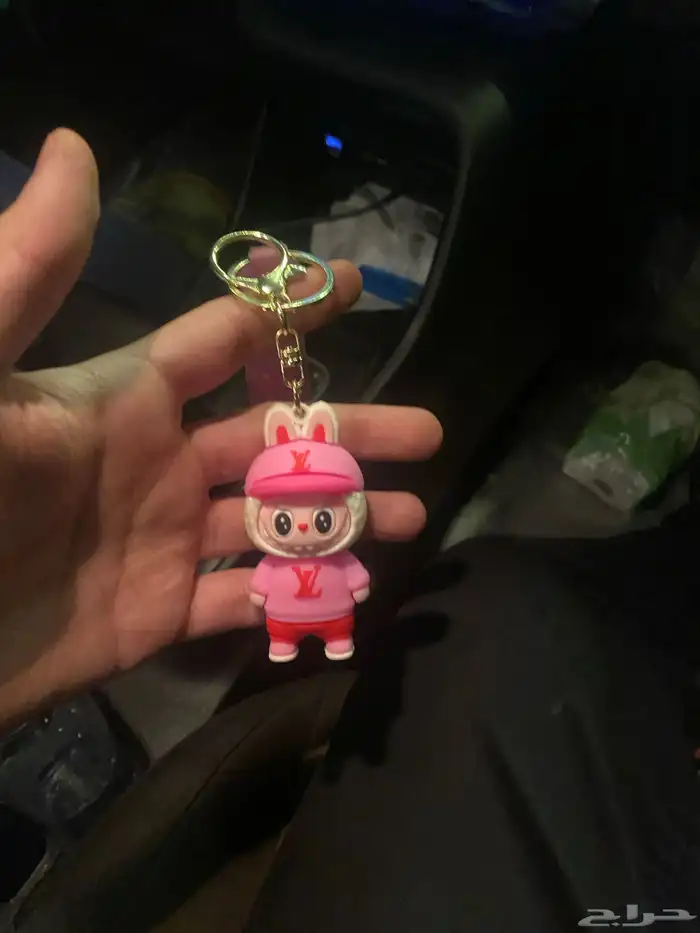 ميدالية لويس فيتون اصلية 5