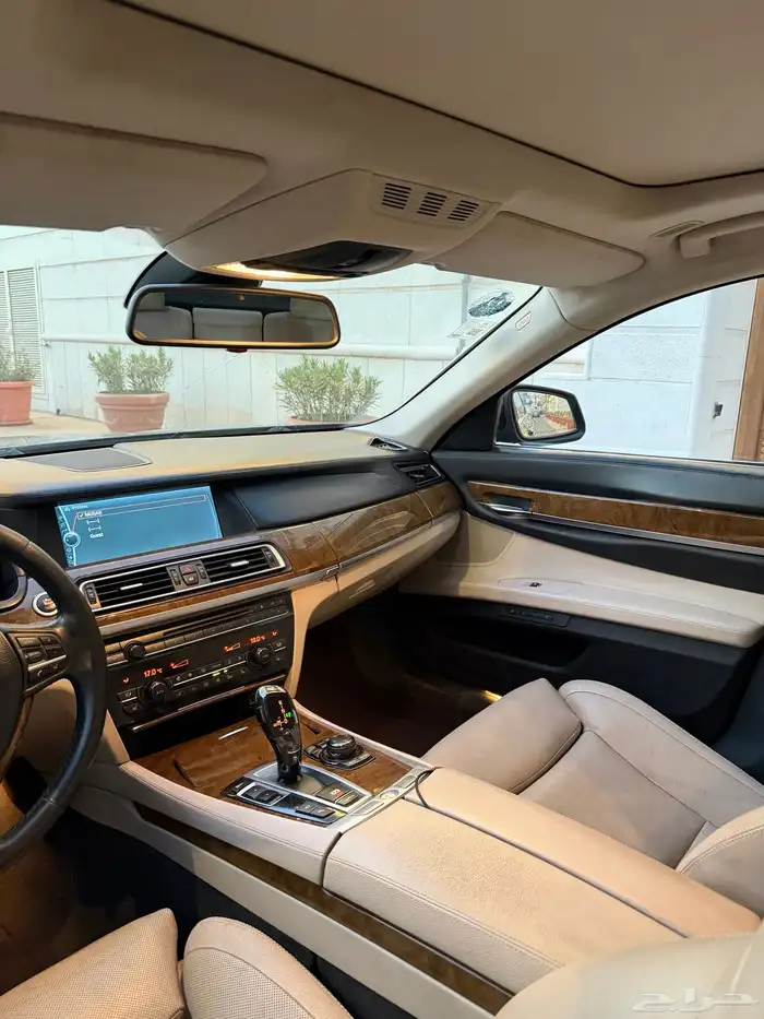 بي ام دبيلو 2009 ( مخزن ) اقبل البدل المناسب 75