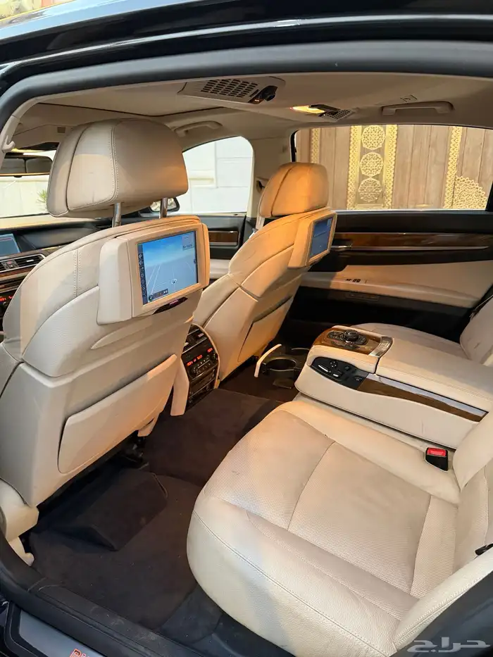 بي ام دبيلو 2009 ( مخزن ) اقبل البدل المناسب 79