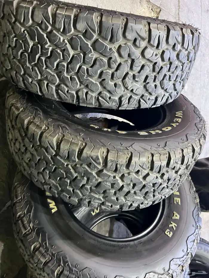 كفرات نص حجري في رتش مقاس 35.12.50R18تاريخ  2023 8