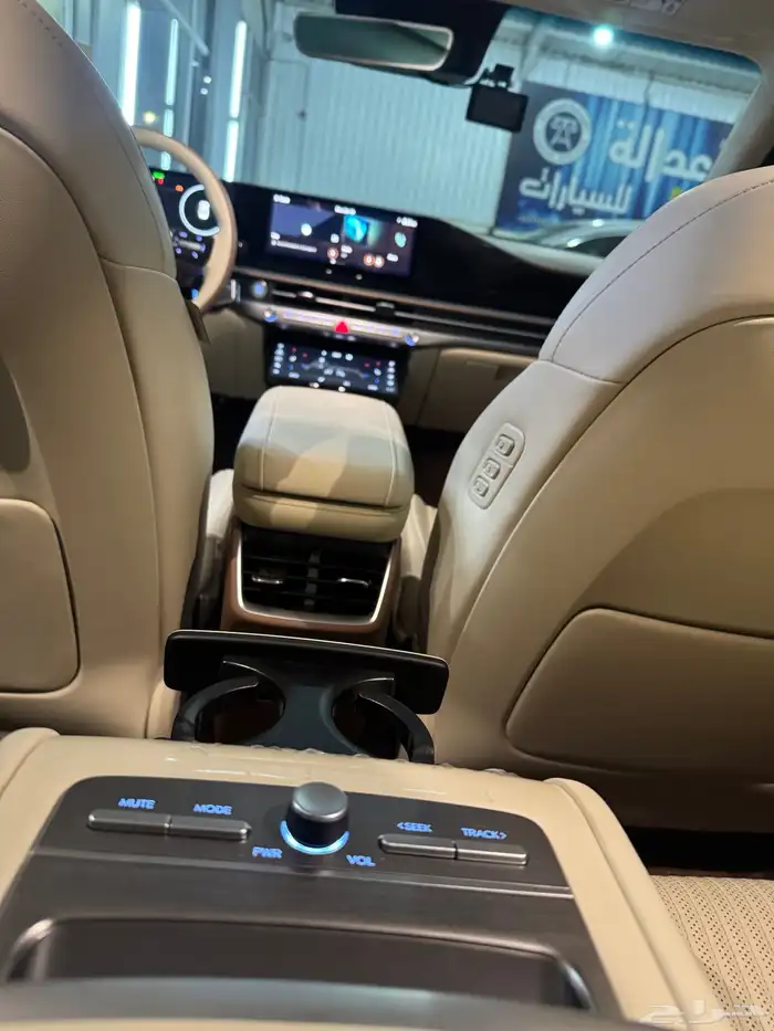 ازيرا كاليجرافي جرانديور 25