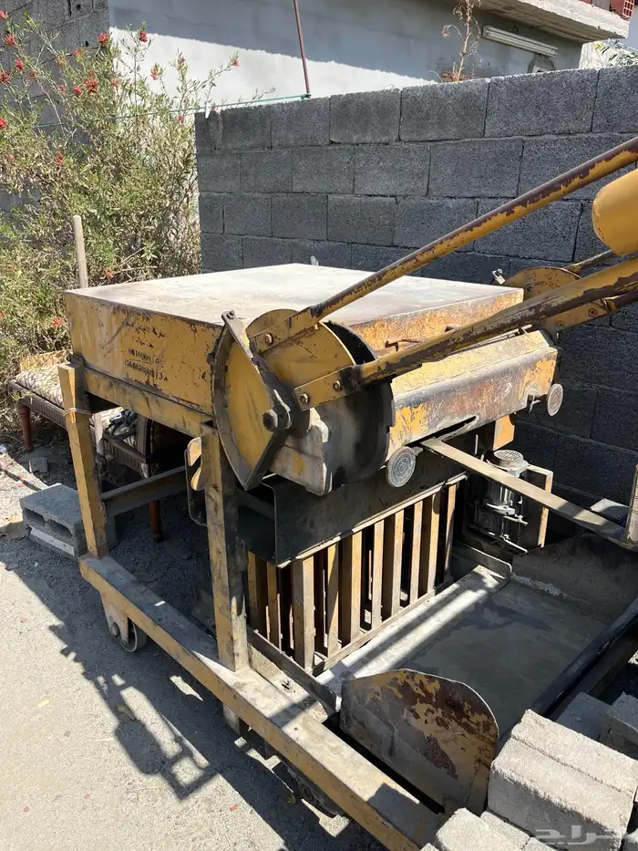 معدات مصنع طوب وداموك زراعه وخلاطه وقلاب داينه 16