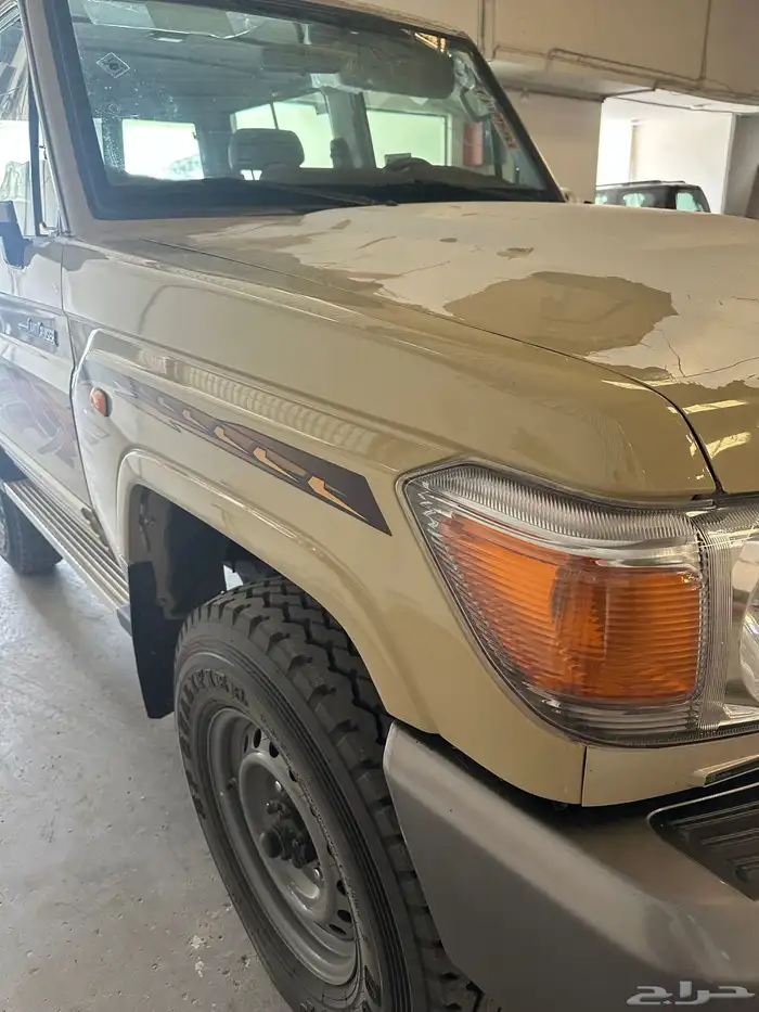 للبيع رفرف امامي يمين ويسار ربع بيج 23 3