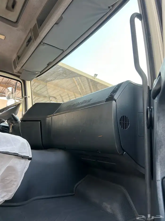 وايت اكترس جفالي 2004 5