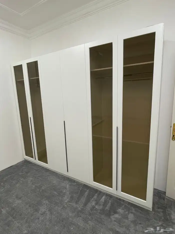 تفصيل غرف نوم وتركيب ديكورات خشبية والتنجيد ودهان الأبواب 11