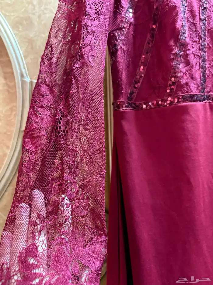 فستان عنابي للبيع 0