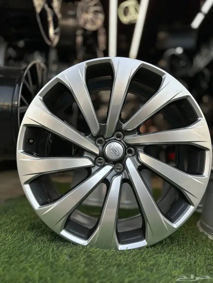 جنوط رنج روفر أوتوبيوغرافي 2025 مقاس 23 أصليه بلد اصفار 0