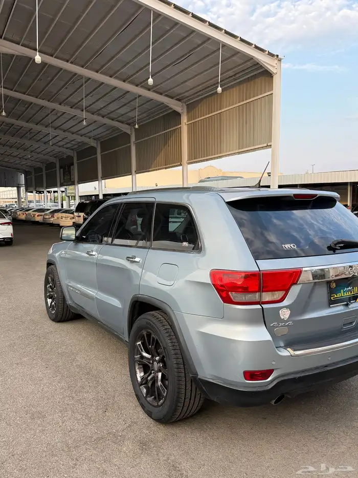 للبيع جيب جراند شيروكي 2013 5