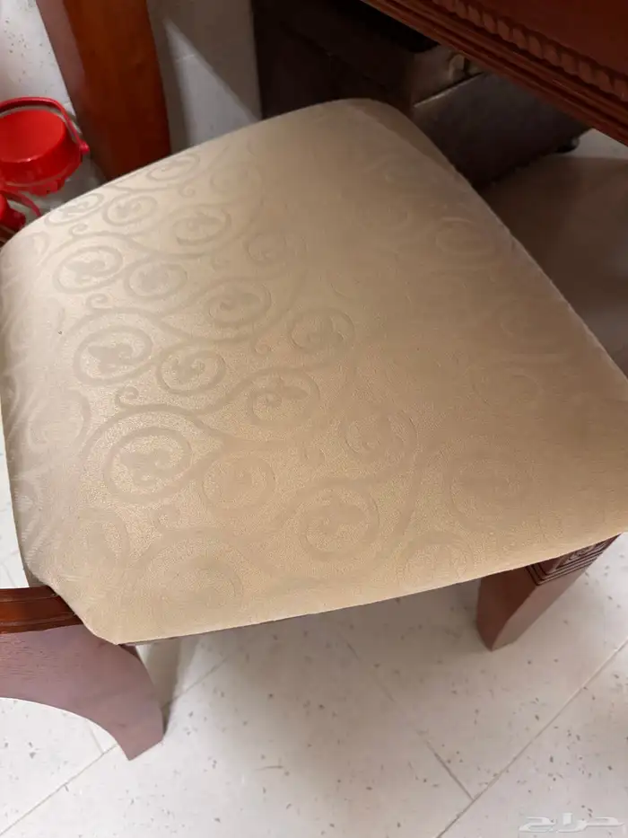 طاولة طعام 1